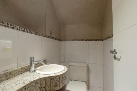 Casa para alugar com 238m², 3 quartos e 3 vagas Casa para alugar com 238m², 3 quartos e 3 vagasLavabo
