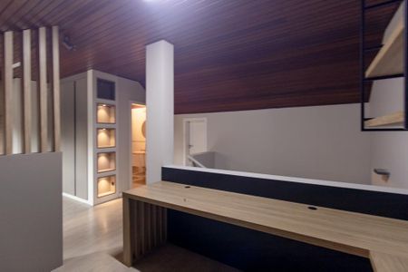 Casa para alugar com 238m², 3 quartos e 3 vagas Casa para alugar com 238m², 3 quartos e 3 vagasEscritório