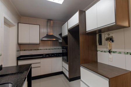 Casa para alugar com 238m², 3 quartos e 3 vagas Casa para alugar com 238m², 3 quartos e 3 vagasCozinha