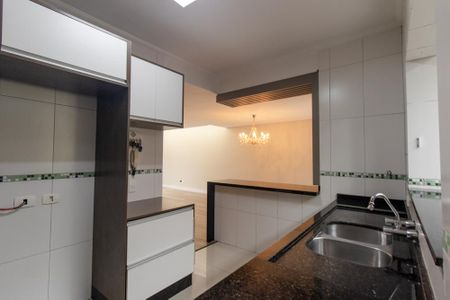 Casa para alugar com 238m², 3 quartos e 3 vagas Casa para alugar com 238m², 3 quartos e 3 vagasCozinha