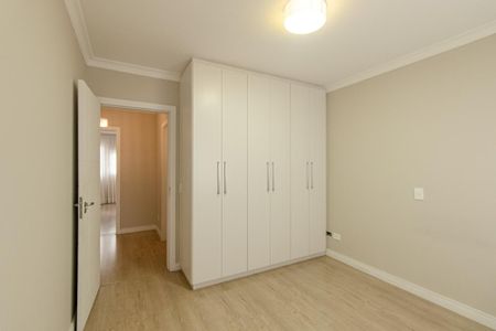 Casa para alugar com 238m², 3 quartos e 3 vagas Casa para alugar com 238m², 3 quartos e 3 vagasQuarto 3