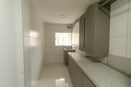 Casa para alugar com 238m², 3 quartos e 3 vagas Casa para alugar com 238m², 3 quartos e 3 vagasÁrea de Serviço