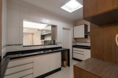 Casa para alugar com 238m², 3 quartos e 3 vagas Casa para alugar com 238m², 3 quartos e 3 vagasCozinha