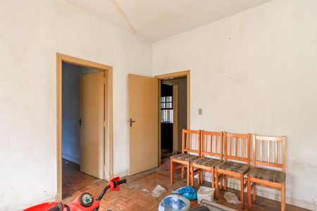 Casa à venda com 300m², 2 quartos e 4 vagasSala