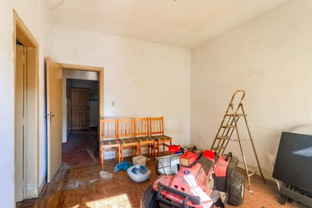 Casa à venda com 300m², 2 quartos e 4 vagasSala