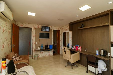 Casa à venda com 260m², 3 quartos e 4 vagasSala 3