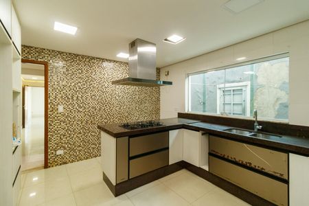 Casa à venda com 260m², 3 quartos e 4 vagasCozinha