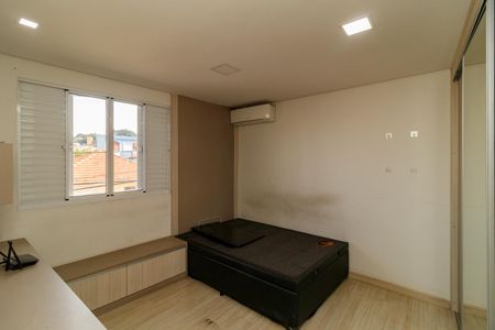 Casa à venda com 260m², 3 quartos e 4 vagasSuíte 3