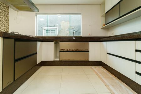 Casa à venda com 260m², 3 quartos e 4 vagasCozinha