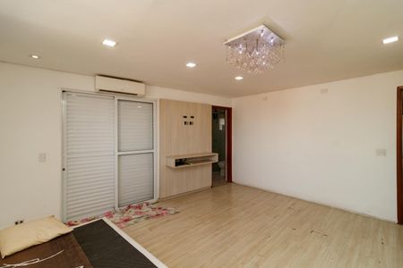 Casa à venda com 260m², 3 quartos e 4 vagasSuíte