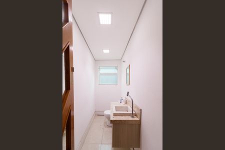 Casa à venda com 260m², 3 quartos e 4 vagasLavabo