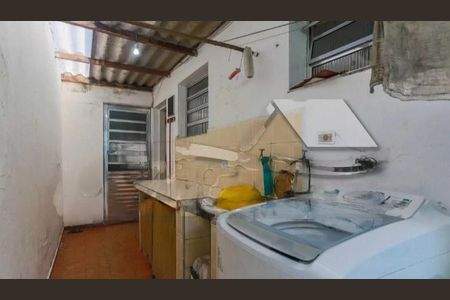 Casa à venda com 300m², 2 quartos e 5 vagas