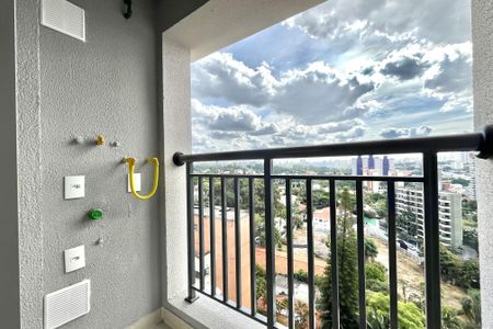 Apartamento à venda com 29m², 1 quarto e sem vaga Apartamento à venda com 29m², 1 quarto e sem vagaVaranda