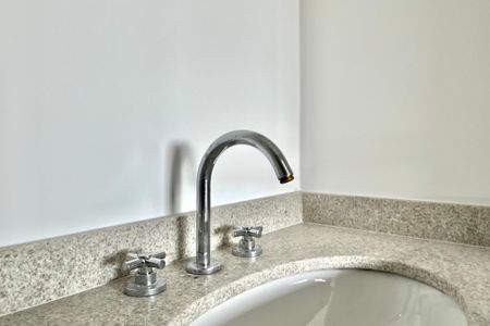 Apartamento à venda com 29m², 1 quarto e sem vaga Apartamento à venda com 29m², 1 quarto e sem vagaBanheiro da Suíte