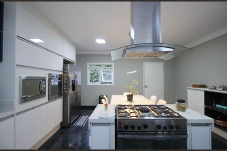 Casa para alugar com 500m², 8 quartos e 4 vagasCozinha