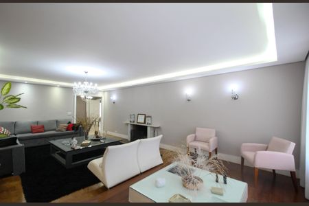 Casa para alugar com 500m², 8 quartos e 4 vagasSala 1