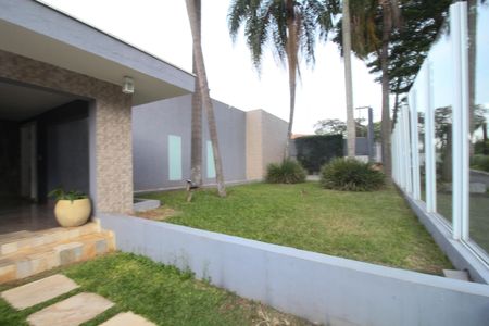Casa para alugar com 500m², 8 quartos e 4 vagasQuintal