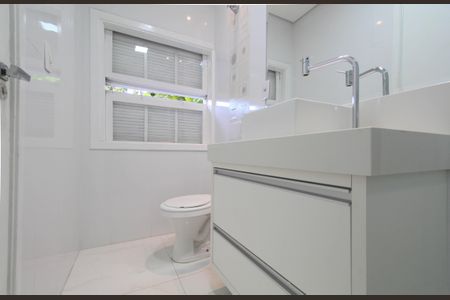 Casa para alugar com 500m², 8 quartos e 4 vagasBanheiro 2