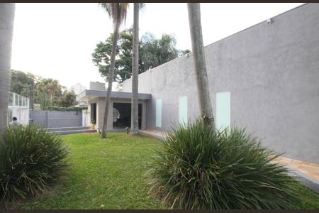 Casa para alugar com 500m², 8 quartos e 4 vagasQuintal