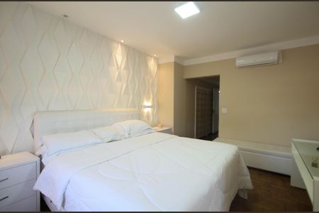 Casa para alugar com 500m², 8 quartos e 4 vagasSuíte Master 