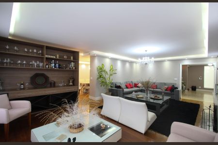 Casa para alugar com 500m², 8 quartos e 4 vagasSala 1