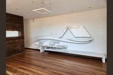 Casa à venda com 3 quartos, 189m² em Mirandópolis, São Paulo