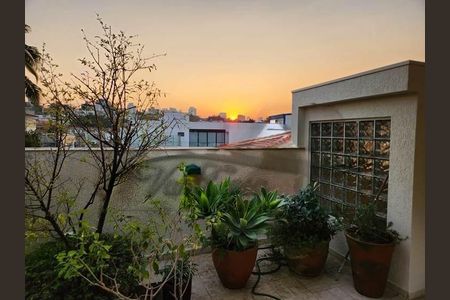 Casa à venda com 189m², 3 quartos e 2 vagas