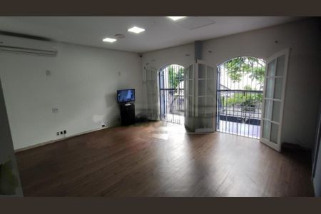 Casa à venda com 254m², 1 quarto e 2 vagas
