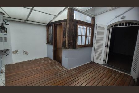 Casa à venda com 254m², 1 quarto e 2 vagas