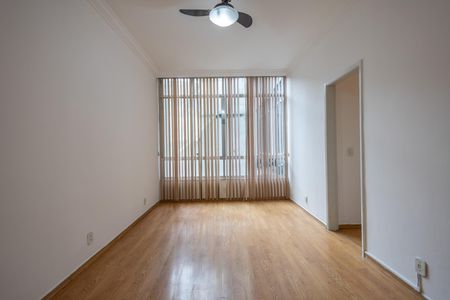 Apartamento à venda com 110m², 3 quartos e sem vagaSala