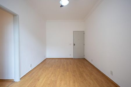 Apartamento à venda com 110m², 3 quartos e sem vagaSala