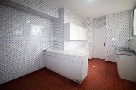 Apartamento à venda com 115m², 2 quartos e 1 vagaCozinha