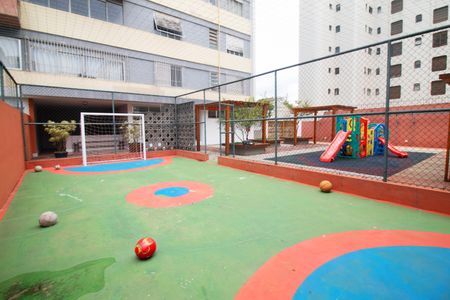 Apartamento à venda com 115m², 2 quartos e 1 vagaÁrea comum