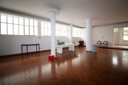 Apartamento à venda com 115m², 2 quartos e 1 vagaÁrea comum