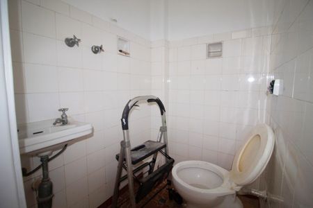 Apartamento à venda com 115m², 2 quartos e 1 vagaBanheiro de Serviço