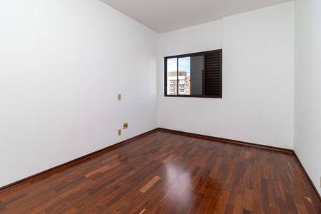 Apartamento para alugar com 140m², 3 quartos e 2 vagas Apartamento para alugar com 140m², 3 quartos e 2 vagasQuarto 1
