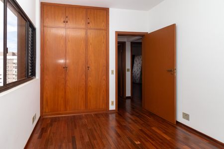 Apartamento para alugar com 140m², 3 quartos e 2 vagas Apartamento para alugar com 140m², 3 quartos e 2 vagasQuarto 2