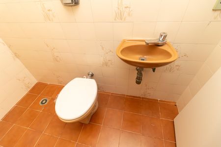 Apartamento para alugar com 140m², 3 quartos e 2 vagas Apartamento para alugar com 140m², 3 quartos e 2 vagasBanheiro de Serviço