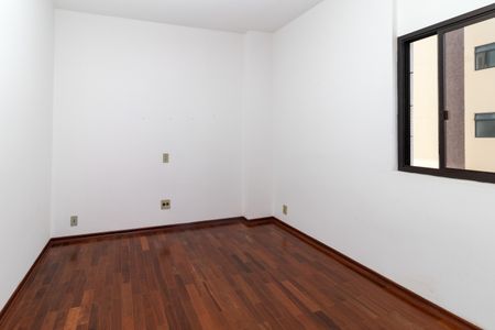 Apartamento para alugar com 140m², 3 quartos e 2 vagas Apartamento para alugar com 140m², 3 quartos e 2 vagasQuarto 2