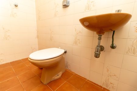 Apartamento para alugar com 140m², 3 quartos e 2 vagas Apartamento para alugar com 140m², 3 quartos e 2 vagasBanheiro de Serviço