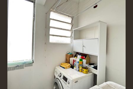 Apartamento à venda com 70m², 2 quartos e sem vagaÁrea de Serviço