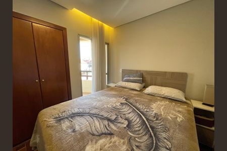 Apartamento à venda com 76m², 3 quartos e 2 vagas Apartamento à venda com 76m², 3 quartos e 2 vagasSuíte