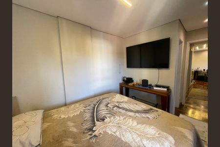 Apartamento à venda com 76m², 3 quartos e 2 vagas Apartamento à venda com 76m², 3 quartos e 2 vagasSuíte