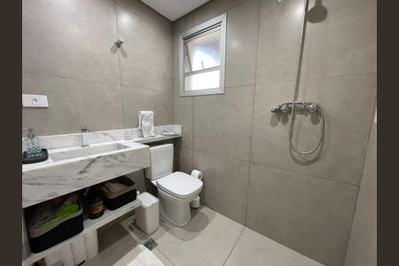 Apartamento à venda com 76m², 3 quartos e 2 vagas Apartamento à venda com 76m², 3 quartos e 2 vagasBanheiro Social