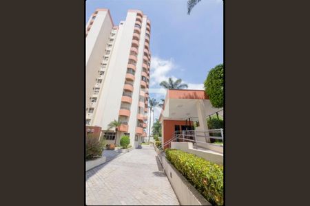 Apartamento à venda com 76m², 3 quartos e 2 vagas Apartamento à venda com 76m², 3 quartos e 2 vagasFachada e portaria