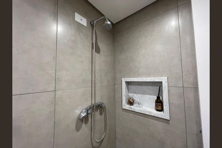 Apartamento à venda com 76m², 3 quartos e 2 vagas Apartamento à venda com 76m², 3 quartos e 2 vagasBanheiro Social