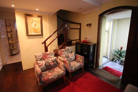 Casa para alugar com 125m², 3 quartos e 2 vagasSala