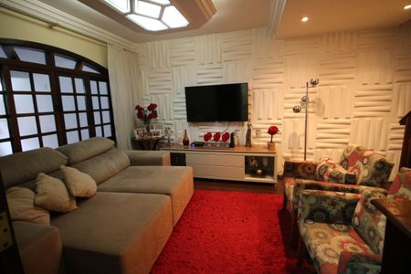 Casa para alugar com 125m², 3 quartos e 2 vagasSala