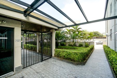 Apartamento à venda com 72m², 3 quartos e 2 vagasEntrada