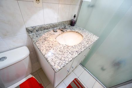 Apartamento à venda com 72m², 3 quartos e 2 vagasBanheiro Social
